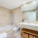 - Marina Banus, Puerto Banus, 2br Location, Pool & Parking Апартаменти *